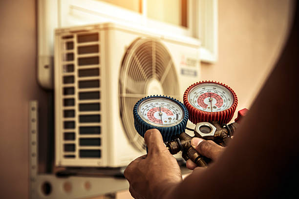 Professional Hvac Installation technician working in Oro Grande, CA